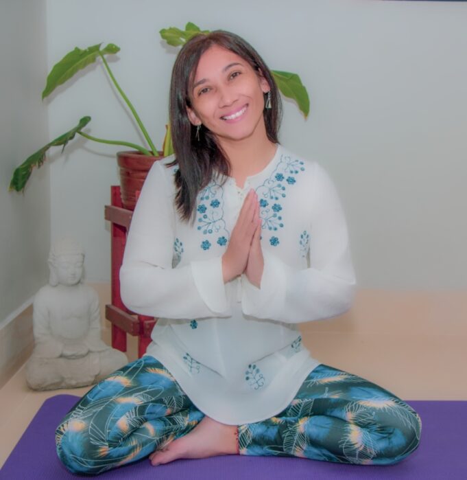 Marcas Nikkei: Karla Shimose Yoga y Bienestar