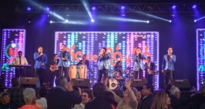 Día de Má y Pá: Una celebración inolvidable en la AELU