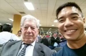 Koki Higa: Mi foto con Marios Vargas Llosa