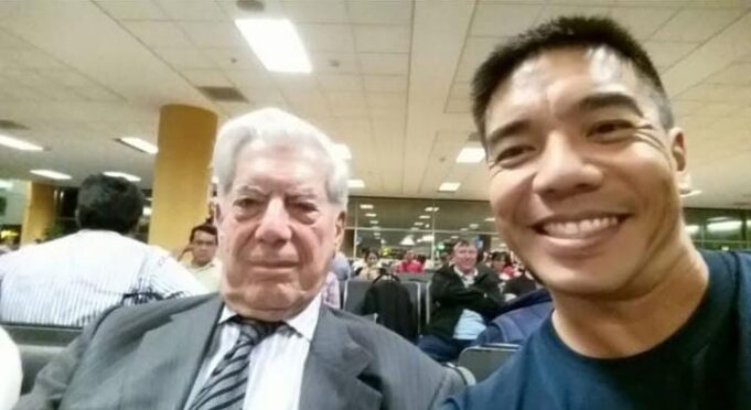 Koki Higa: Mi foto con Marios Vargas Llosa