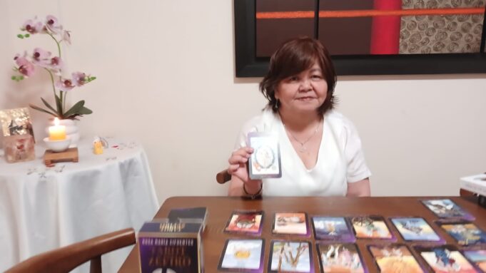 Juana Nakasato: “El tarot solamente es un conductor”